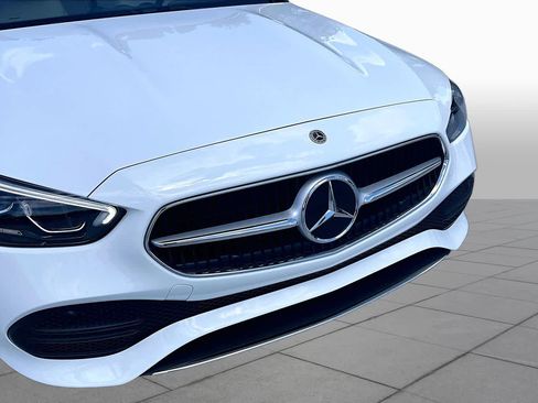 Used 2025 Mercedes-Benz C 300 4MATIC Sedan image 30