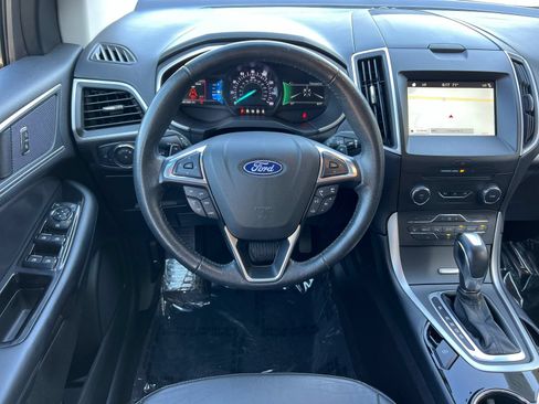 Used 2018 Ford Edge SEL w/ Equipment Group 201A FWD image 13