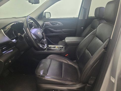 Used 2019 Chevrolet Traverse LT w/ LT Premium Package AWD/4WD image 17