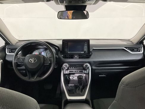 Used 2022 Toyota RAV4 XLE w/ Convenience Package image 19