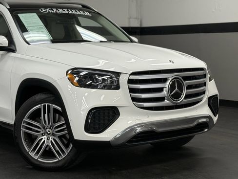 Certified 2026 Mercedes-Benz GLS 450 GLS 450 image 3