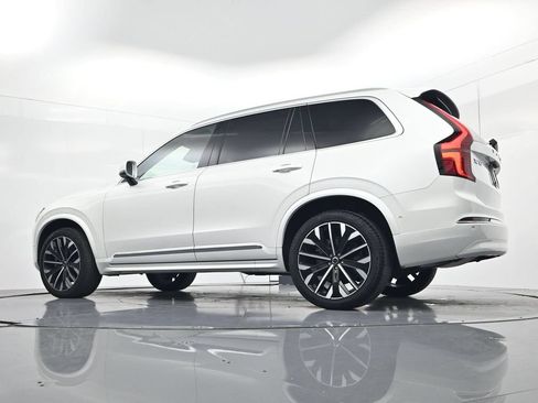 Used 2025 Volvo XC90 B5 Plus AWD/4WD image 37