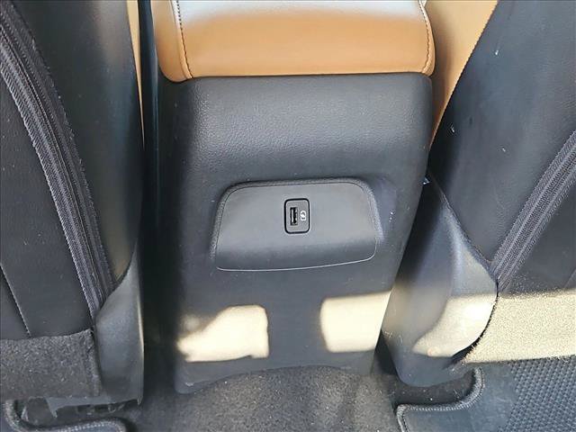 Used 2020 Nissan Sentra SV w/ SV Premium Package FWD image 17