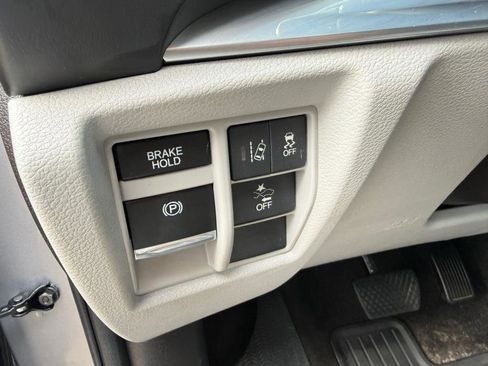 Used 2018 Acura MDX SH-AWD image 15