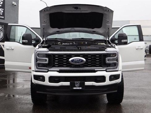 Used 2026 Ford F450 Platinum w/ FX4 Off-Road Package image 38