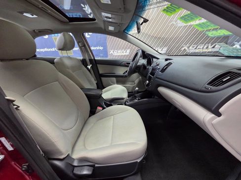 Used 2012 Kia Forte EX w/ Tech Pkg image 25