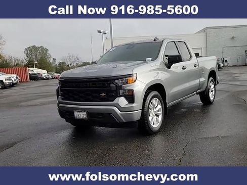 Used 2024 Chevrolet Silverado 1500 Custom image 3