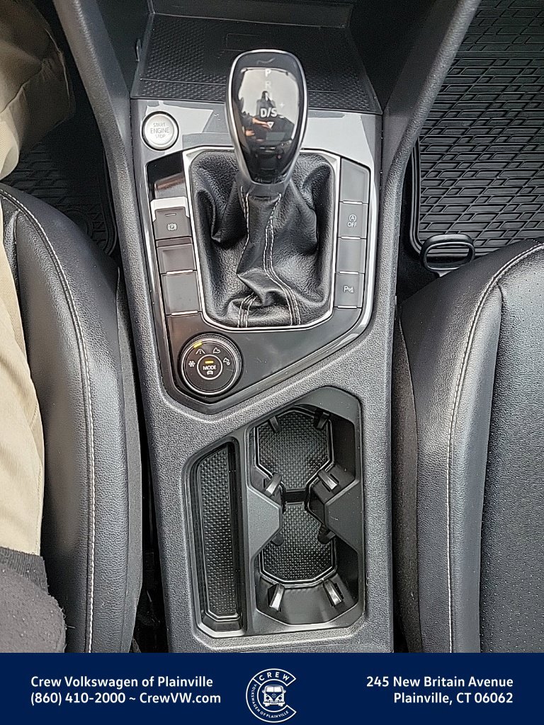 Certified 2022 Volkswagen Tiguan SE R-Line AWD/4WD image 10