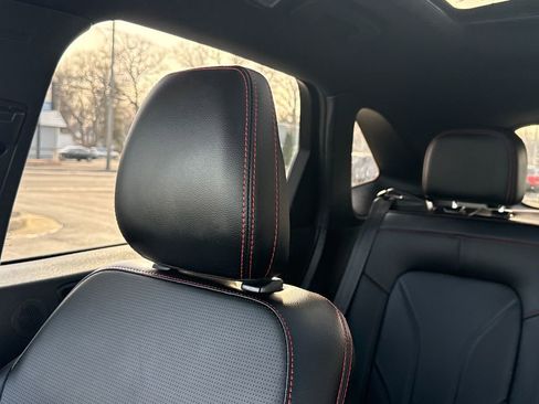 Used 2025 Ford Escape ST-Line Elite w/ Premium Technology Package image 46