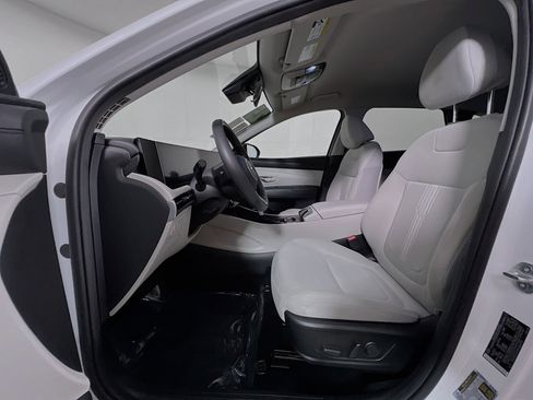 Used 2025 Hyundai Tucson SEL FWD image 14
