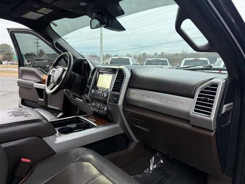 Used 2017 Ford F250 King Ranch w/ King Ranch Ultimate Package image 15