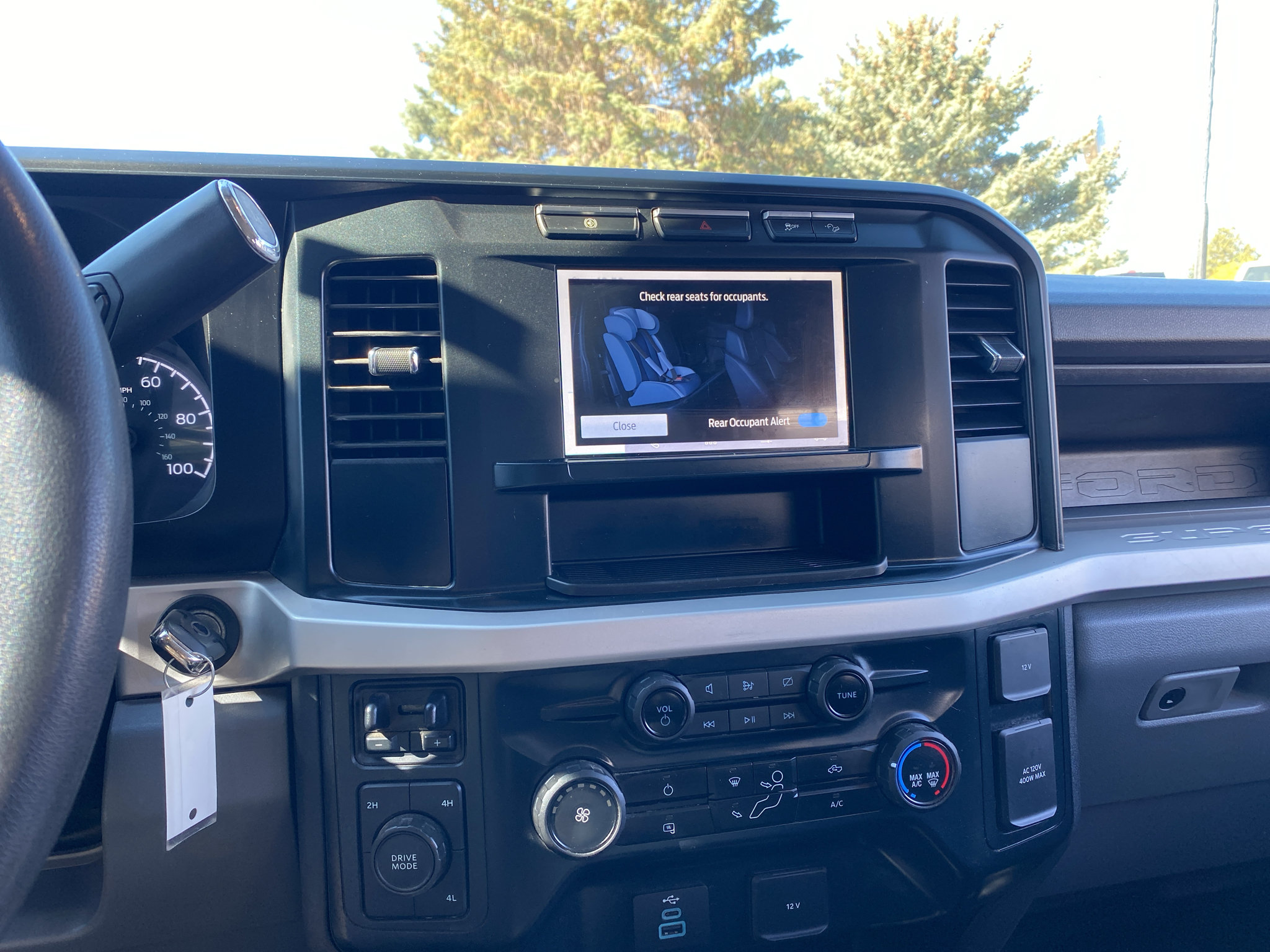 Used 2023 Ford F350 XL w/ FX4 Off-Road Package AWD/4WD image 10