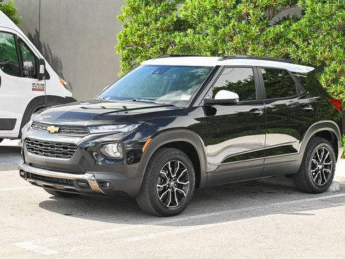 Used 2023 Chevrolet TrailBlazer ACTIV image 1