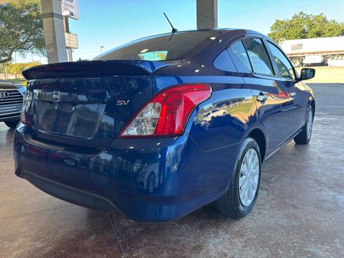 Used 2019 Nissan Versa SV image 6