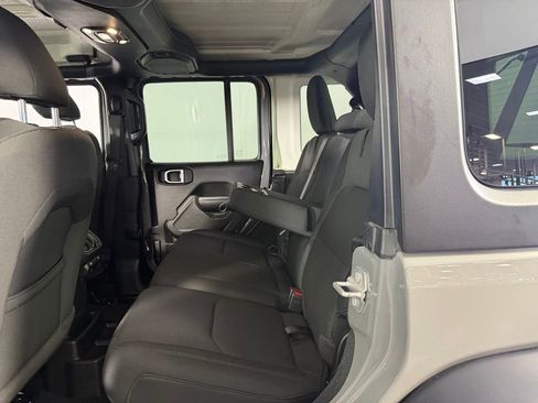 Used 2023 Jeep Wrangler Unlimited w/ Cold Weather Group image 23