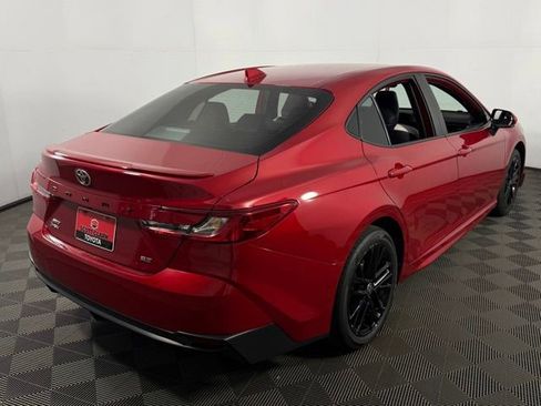 Used 2025 Toyota Camry SE image 8