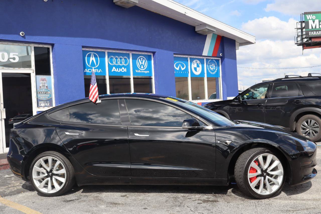 Used 2018 Tesla Model 3 Long Range RWD image 4