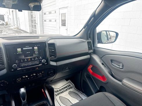 Used 2023 Nissan Frontier PRO-4X w/ Technology Package image 21