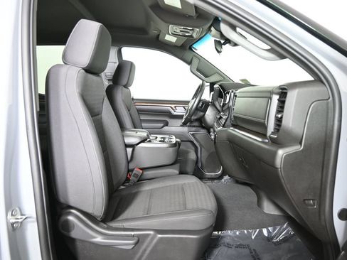 Used 2024 Chevrolet Silverado 1500 LT AWD/4WD image 14