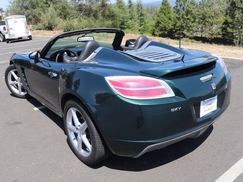 Used 2008 Saturn Sky w/ Premium Trim Package RWD image 12