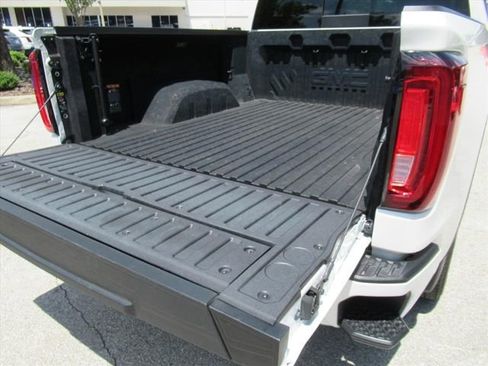Used 2024 GMC Sierra 1500 Denali Ultimate AWD/4WD image 32