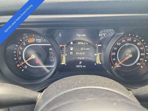 Used 2025 Jeep Wrangler Sport AWD/4WD image 13
