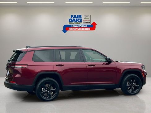 Certified 2022 Jeep Grand Cherokee L Laredo image 6