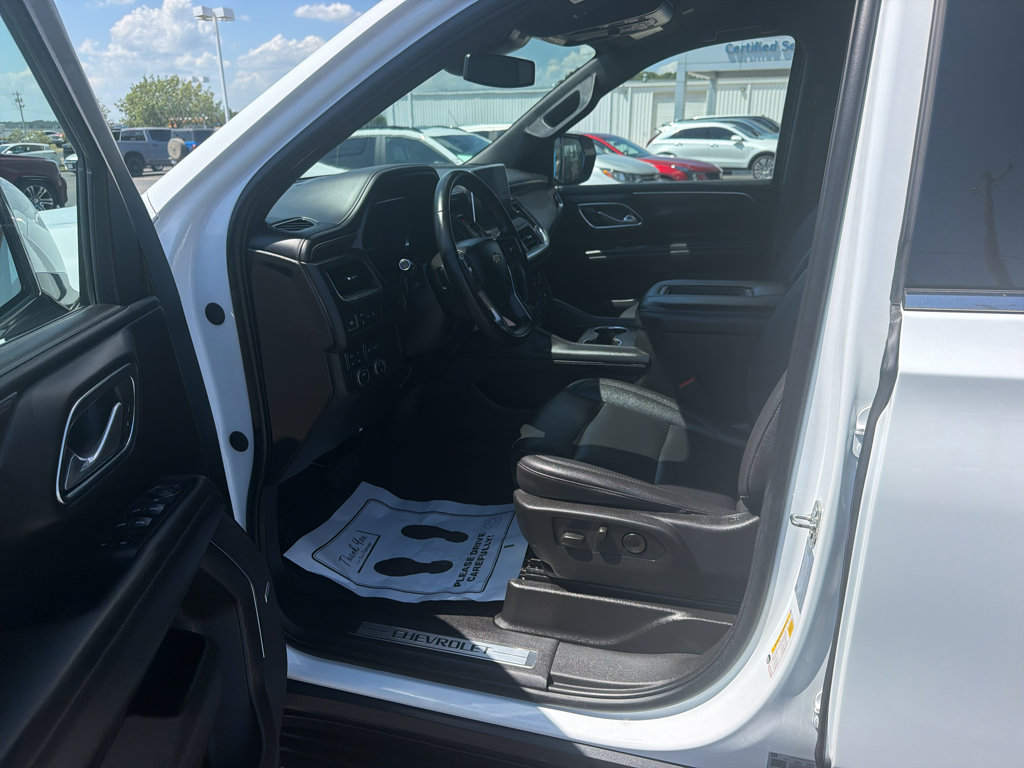 Used 2024 Chevrolet Suburban LT AWD/4WD image 9