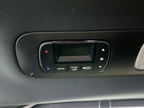 Used 2025 Honda Odyssey Sport-L image 32