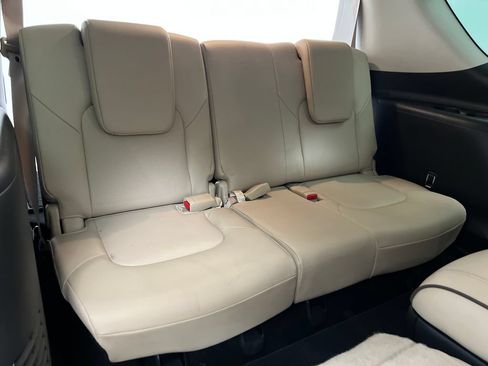 Used 2022 Nissan Armada Platinum w/ Captain's Chairs Package RWD image 42