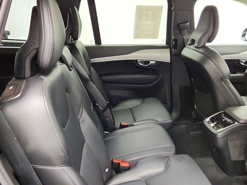 Used 2024 Volvo XC90 B5 Core w/ Protection Package Premier AWD/4WD image 25