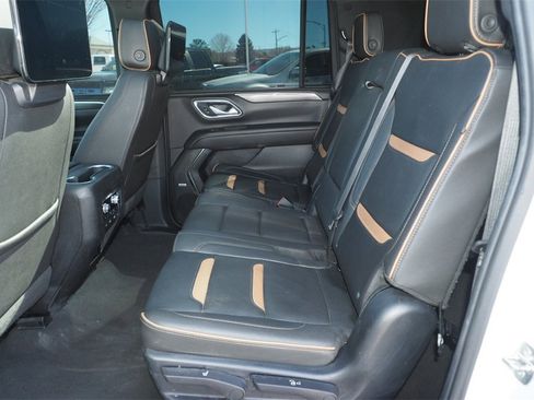 Used 2023 GMC Yukon XL AT4 image 16