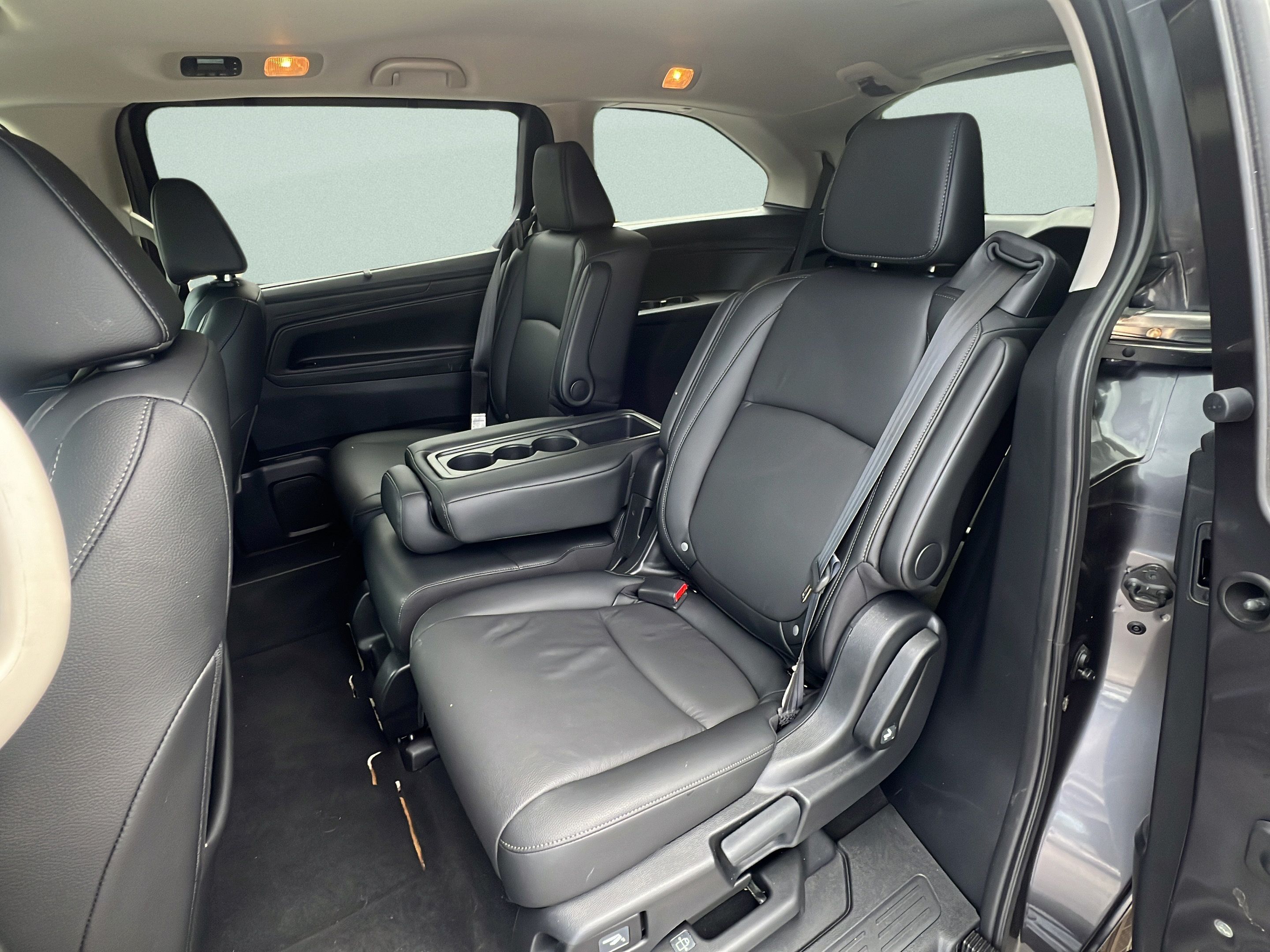 Used 2025 Honda Odyssey EX-L image 11