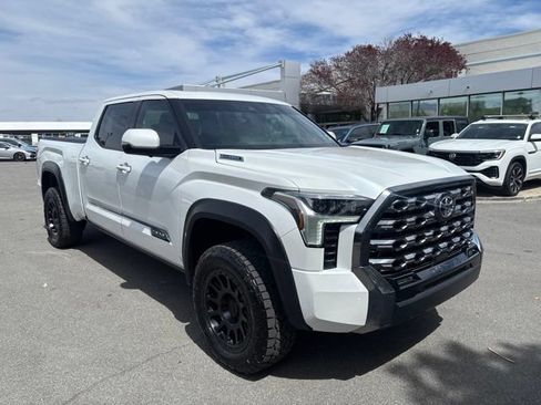 Used 2025 Toyota Tundra Platinum AWD/4WD image 4