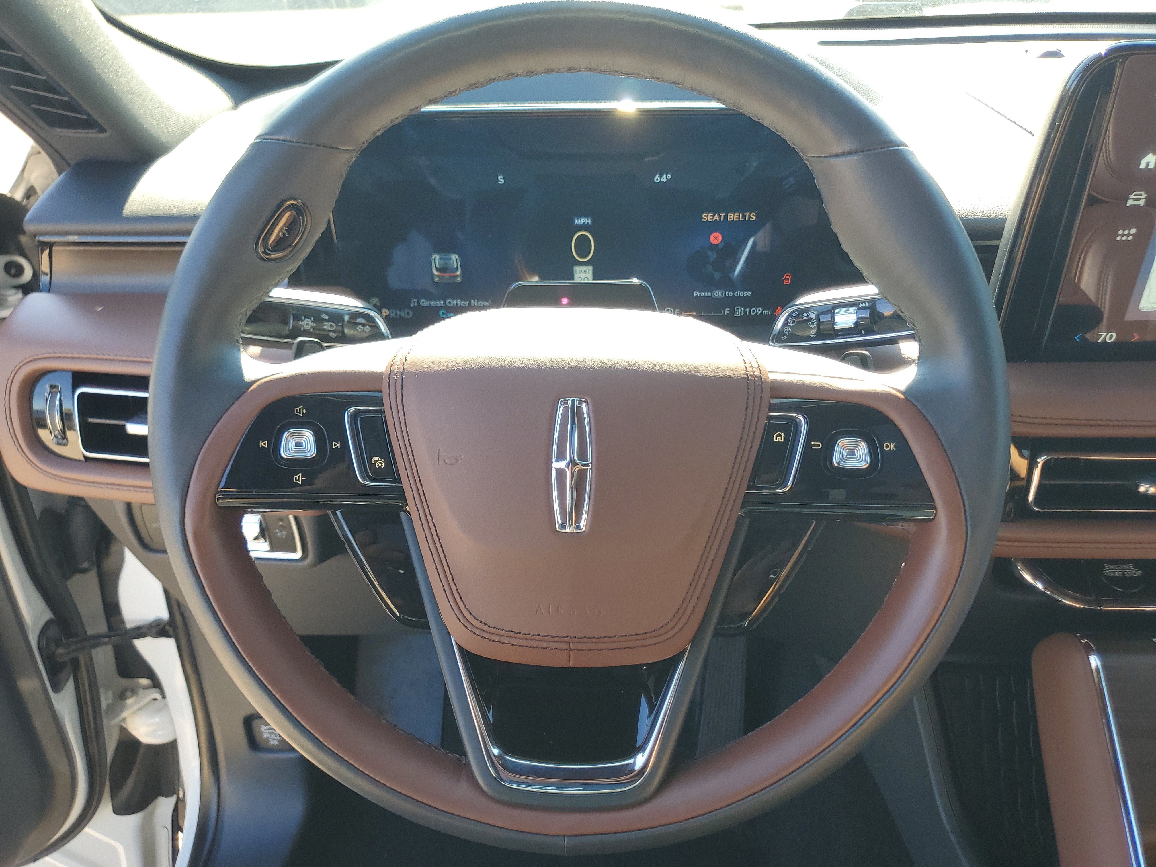 Used 2025 Lincoln Aviator Reserve w/ Equipment Group 201A AWD/4WD image 14