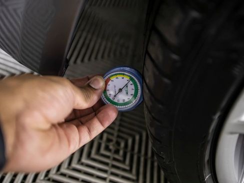 Used 2011 BMW 335i Convertible image 42