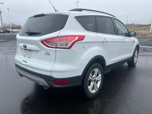 Used 2016 Ford Escape SE w/ Equipment Group 201A image 7