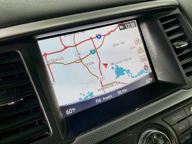 Used 2018 Nissan Pathfinder SL AWD/4WD image 14
