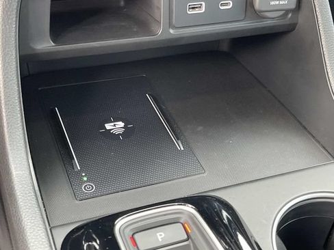 Used 2025 Honda Pilot Touring image 37