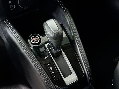 Used 2020 Nissan Kicks SV image 17