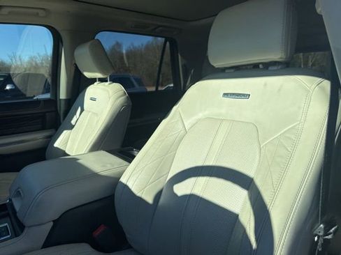 Used 2021 Ford Expedition Max Platinum image 10