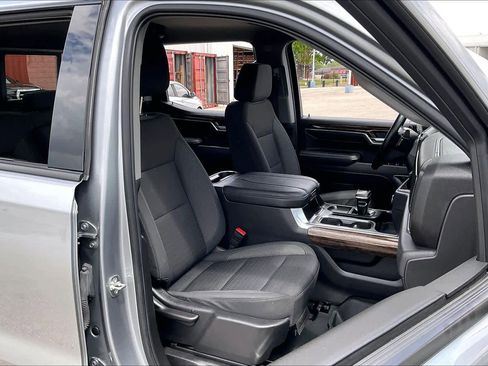 Used 2025 GMC Sierra 1500 Elevation w/ Preferred Package image 9