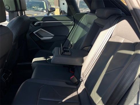 Used 2023 Audi Q3 2.0T Premium image 20