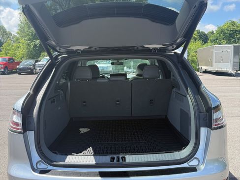 Used 2023 Lincoln Nautilus Reserve AWD/4WD image 19
