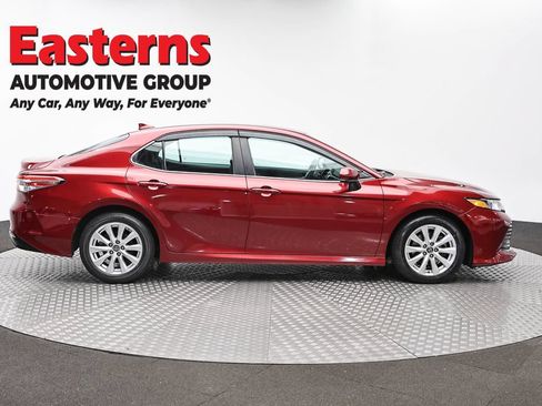 Used 2019 Toyota Camry LE FWD image 4