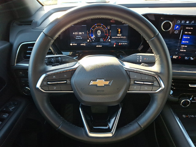 Used 2025 Chevrolet Suburban Premier AWD/4WD image 19
