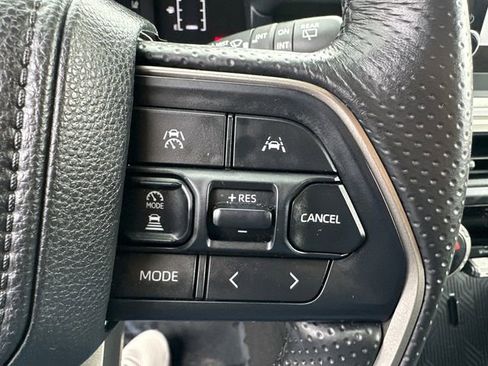 Certified 2025 Toyota 4Runner SR5 AWD/4WD image 37