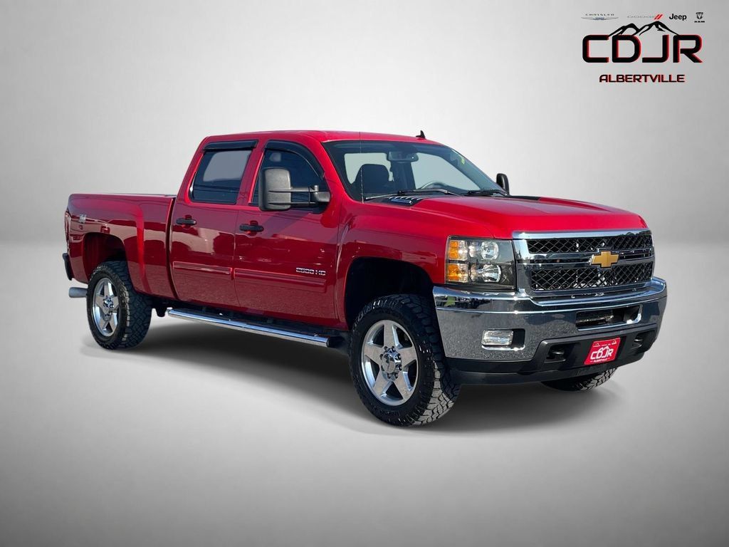 Used 2014 Chevrolet Silverado 2500 LT w/ Interior Plus Package AWD/4WD image 1