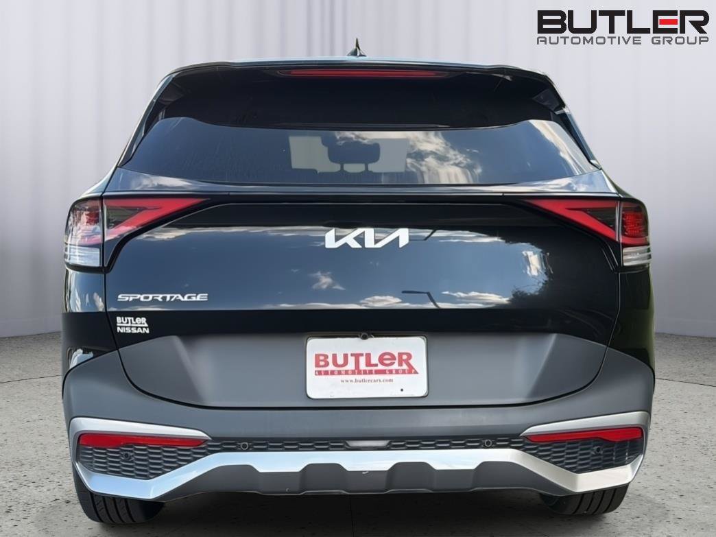 Used 2023 Kia Sportage EX FWD image 5