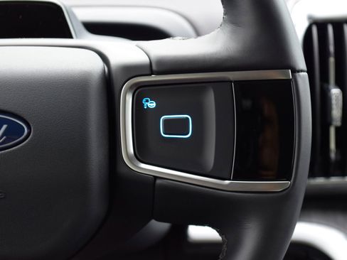 New 2026 Ford Expedition Platinum image 10